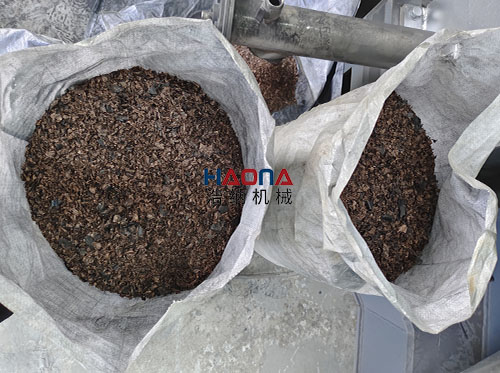在动力电池回收“卡脖子”难题破解过程中！锂电池极片破碎脱粉设备都有哪些先天优势​
